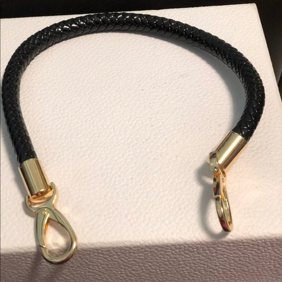 Strap handler replacement - Picture 3 of 3